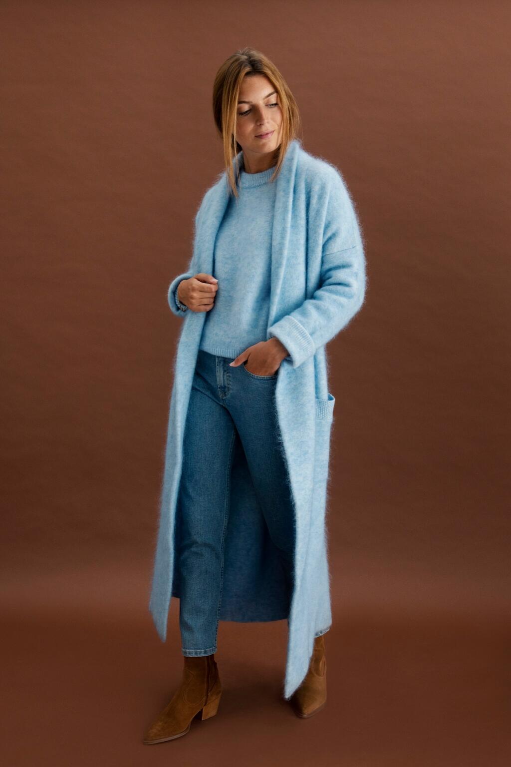 oscar-aw2018588-jpg-1602245383.jpg