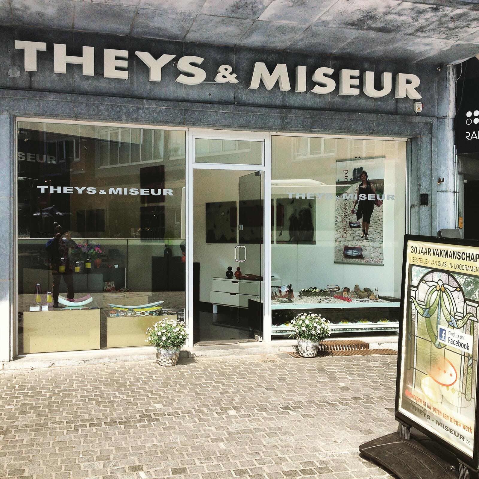 Theys & Miseur