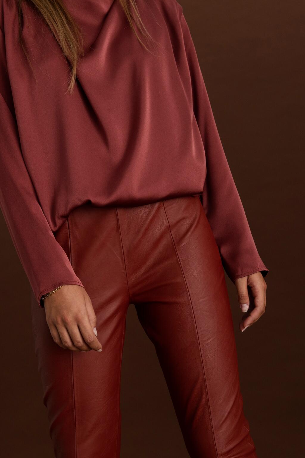 oscar-aw2018040-jpg-1602245383.jpg
