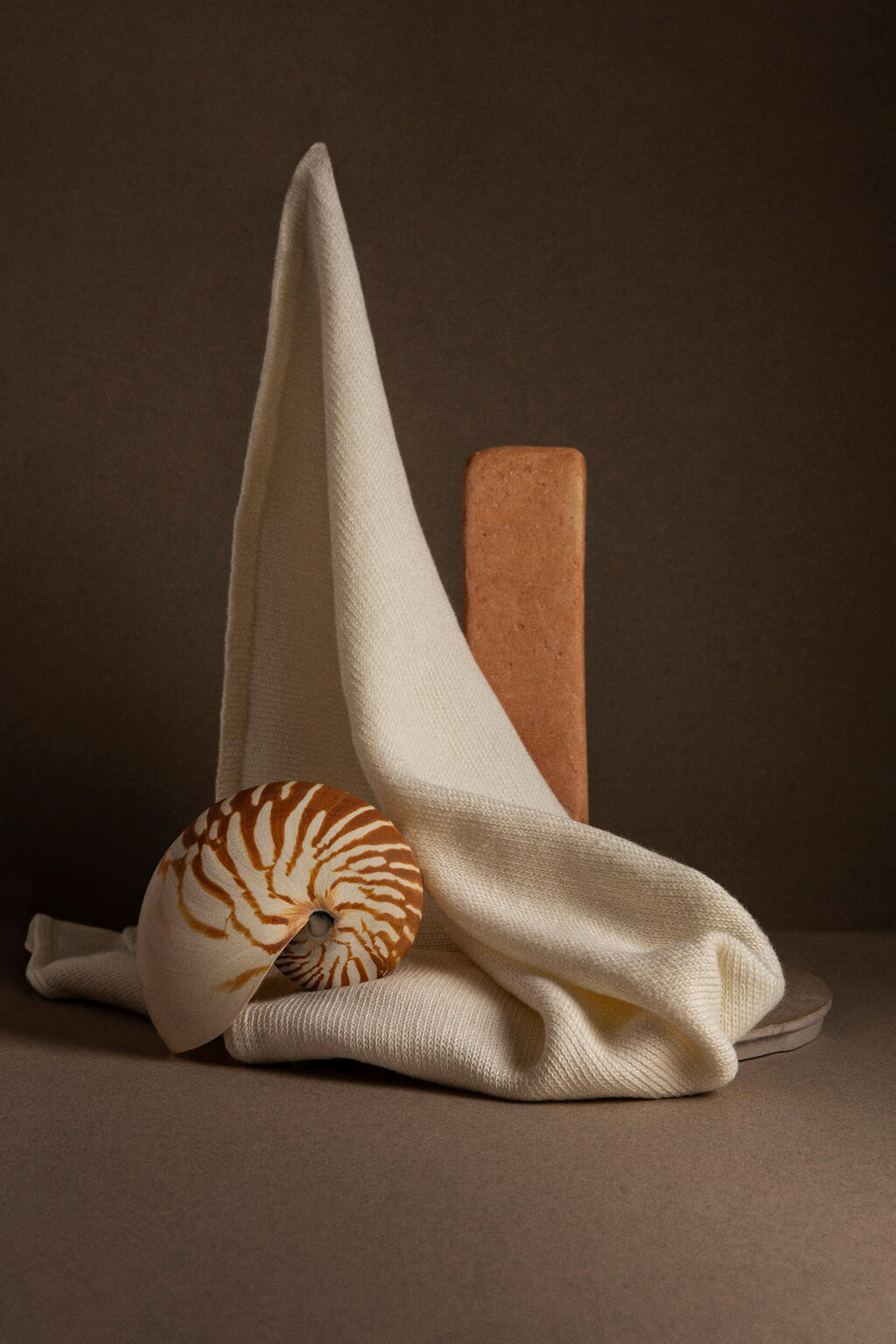 essuie-cheveux-en-lin-linen-hair-towel-design-for-resilience-c-rodeo-studio-mg-1882.jpg