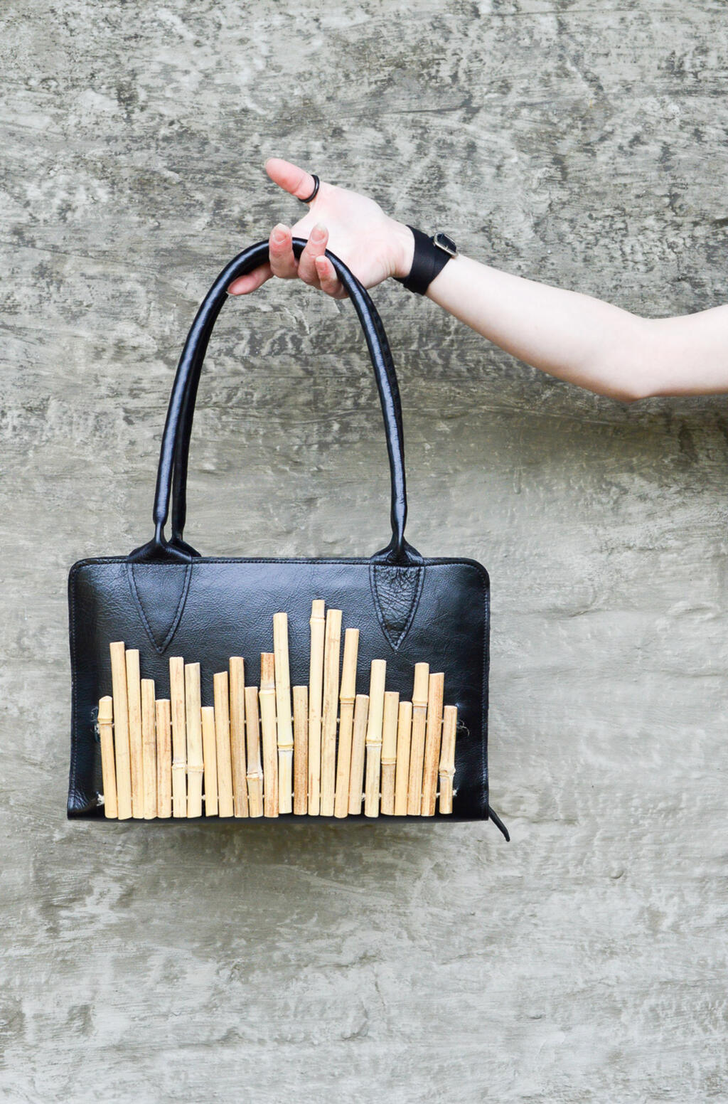 acies-cabinet-bag.jpg