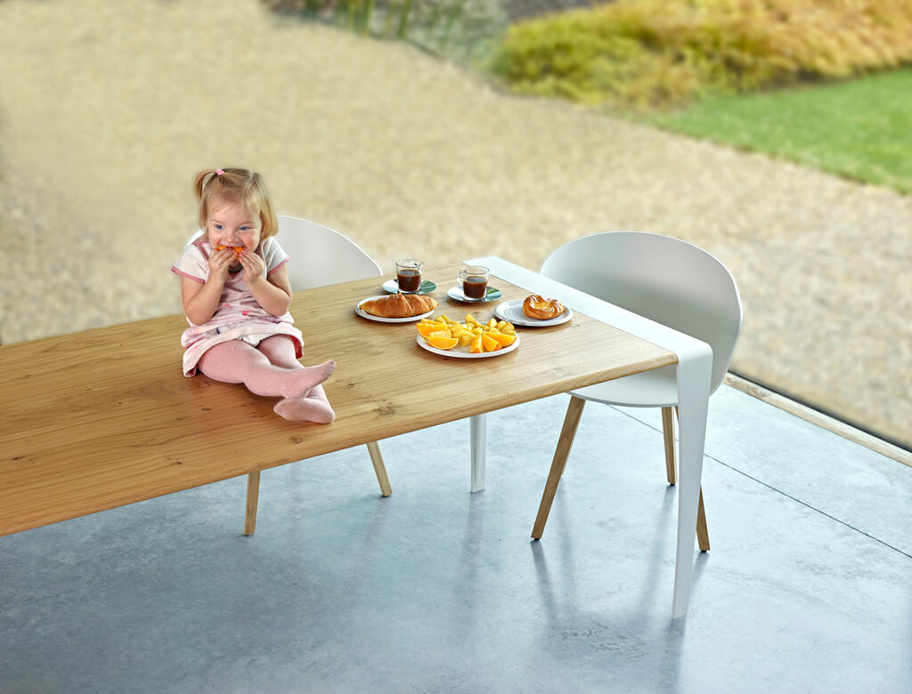 marcello-table-2600-european-oak-brushed-model-2.jpg