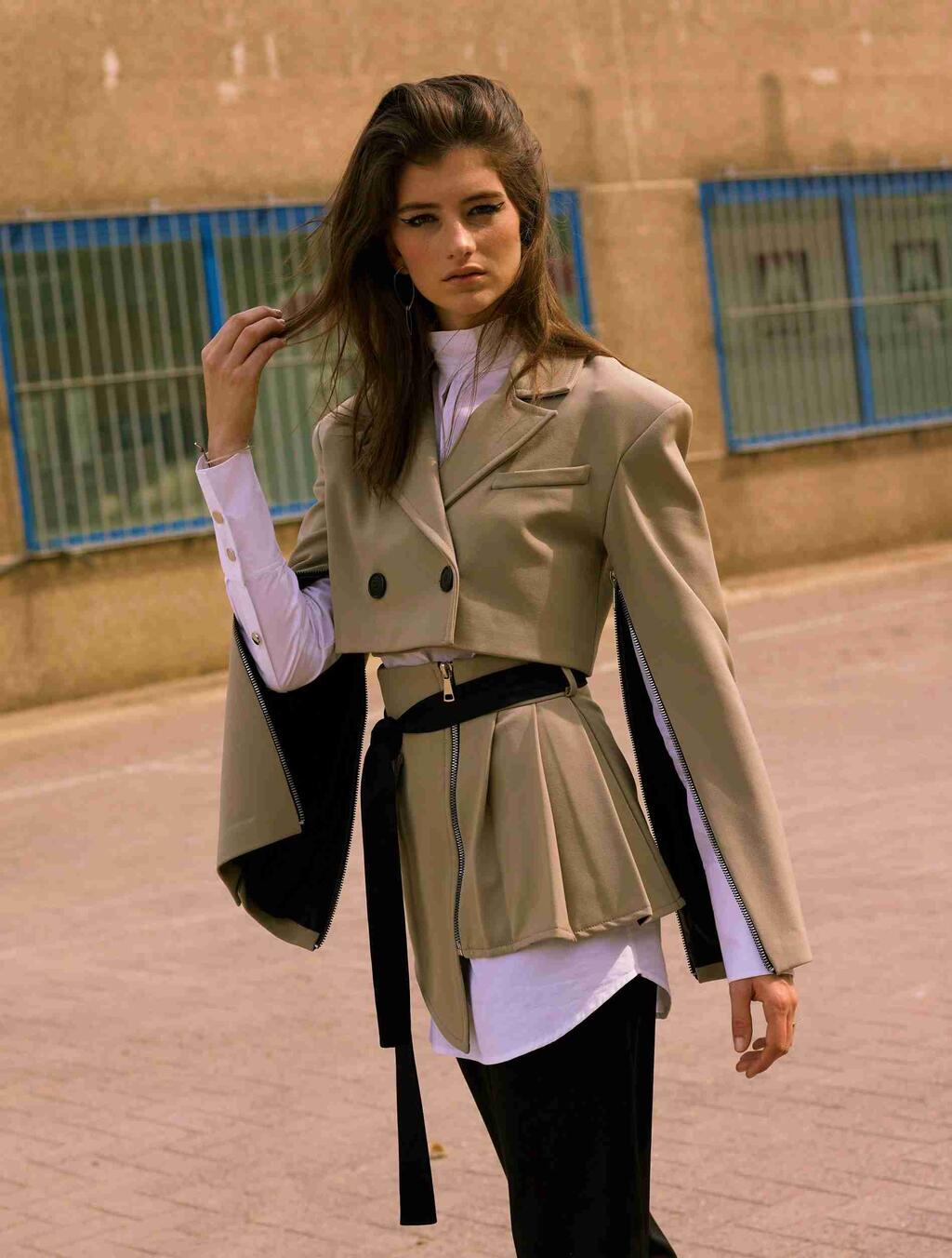 diane-blazer-cjaw20c18-3-resize.jpg