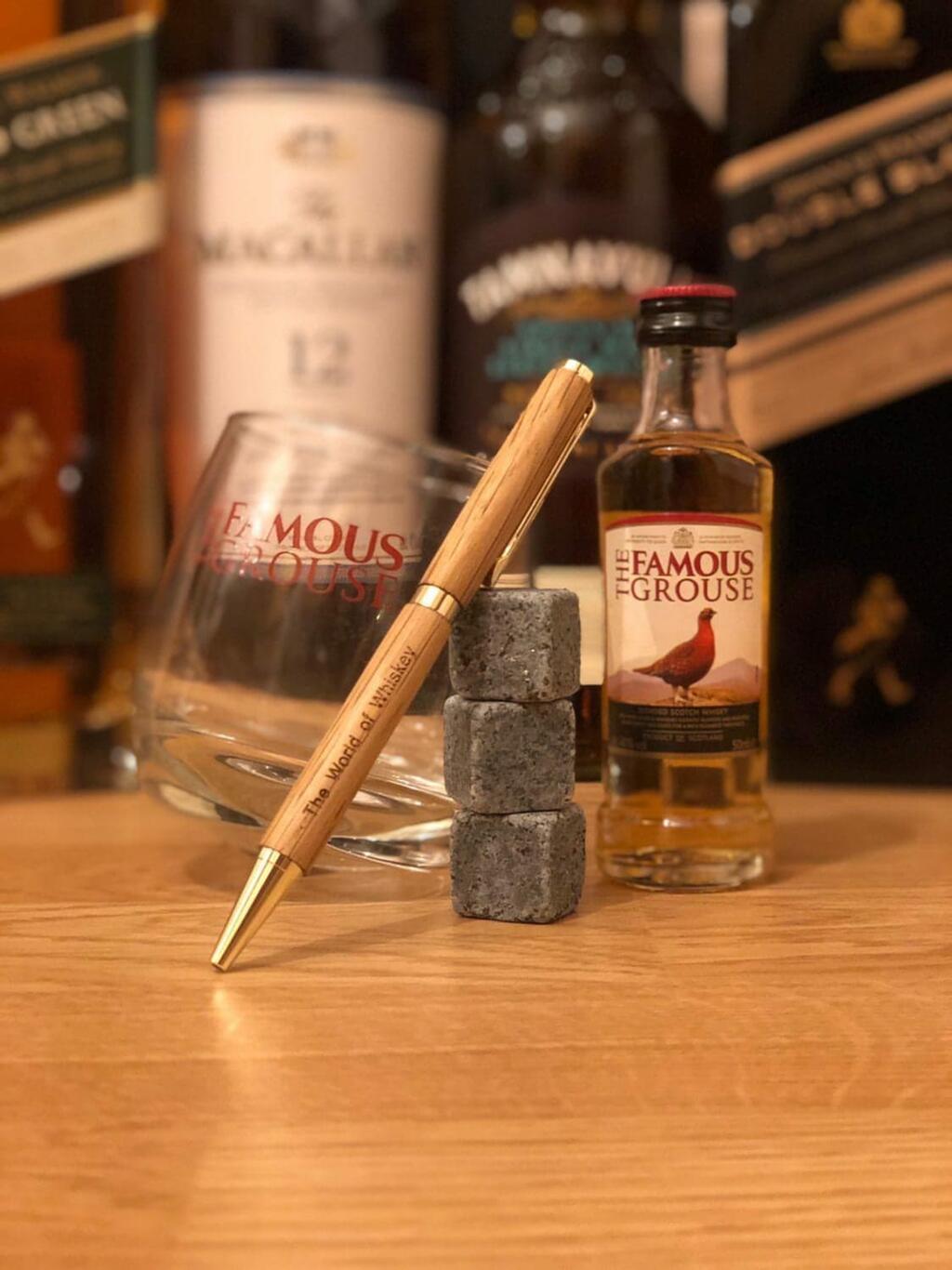 whiskey-pen-with-engraving-jpg-1599404951.jpg